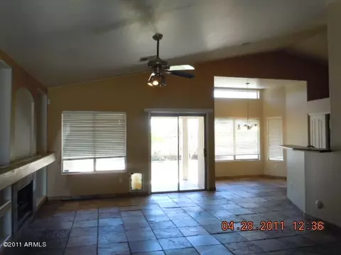 1337 E Betsy Ln, Gilbert, AZ 85296 photo 2