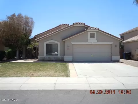1337 E Betsy Ln, Gilbert, AZ 85296 photo 1