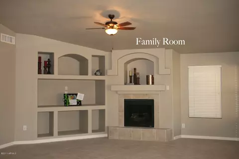 998 E Betsy Ln, Gilbert, AZ 85296 photo 13