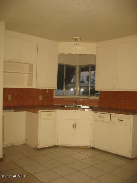 1702 E Verde Ln, Phoenix, AZ 85016 photo 3