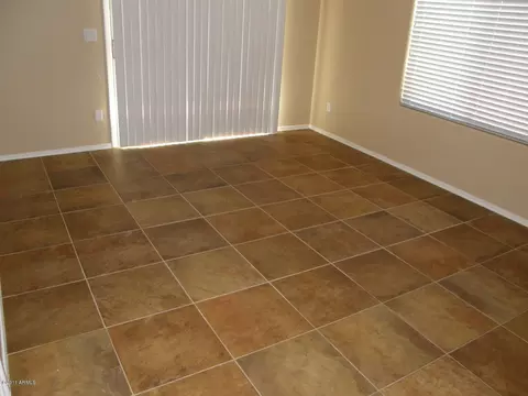 2546 E Megan St, Gilbert, AZ 85295 photo 2
