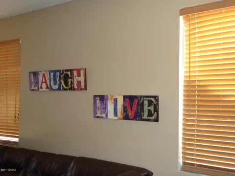 1426 E Wayland Dr, Phoenix, AZ 85040 photo 5