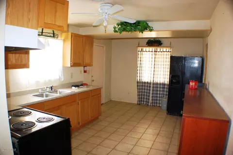 2825 E Atlanta Ave, Phoenix, AZ 85040 photo 3