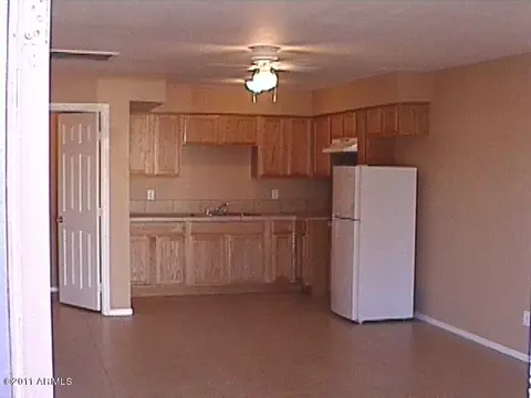 2747 E Chipman Rd, Phoenix, AZ 85040 photo 2