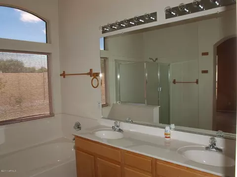 1829 S Buchanan St, Gilbert, AZ 85233 photo 2