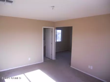 7302 S 37th Dr, Phoenix, AZ 85041 photo 7