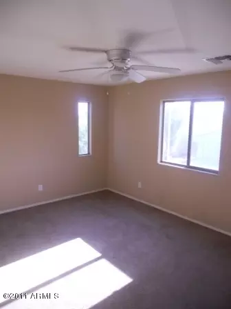 7302 S 37th Dr, Phoenix, AZ 85041 photo 5