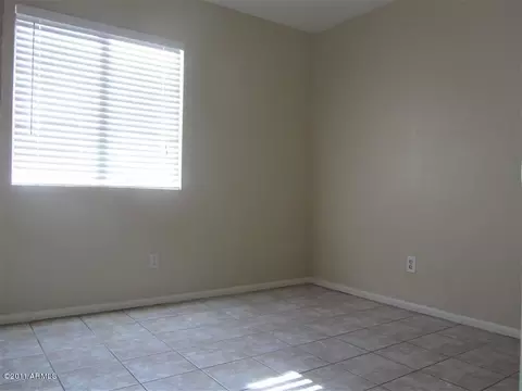 2023 E Robin Ln, Phoenix, AZ 85024 photo 12