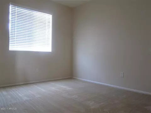 2023 E Robin Ln, Phoenix, AZ 85024 photo 10