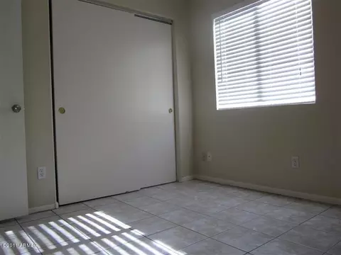 2023 E Robin Ln, Phoenix, AZ 85024 photo 11