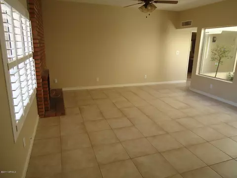 5203 E Tamblo Dr, Phoenix, AZ 85044 photo 9
