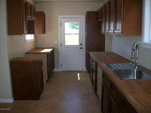 710 E Whitton Ave, Phoenix, AZ 85014 photo 8