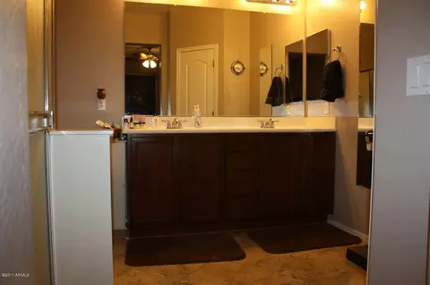 4027 E Vaughn Ave, Gilbert, AZ 85234 photo 11