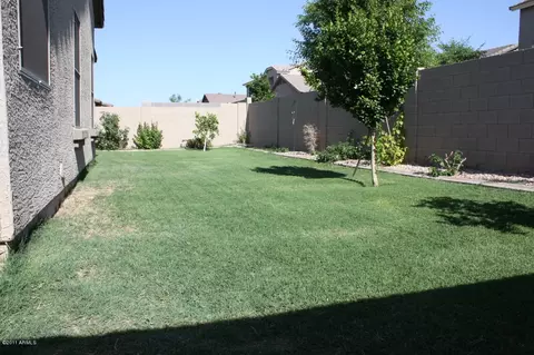 4027 E Vaughn Ave, Gilbert, AZ 85234 photo 2