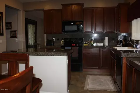 4027 E Vaughn Ave, Gilbert, AZ 85234 photo 4