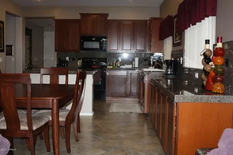 4027 E Vaughn Ave, Gilbert, AZ 85234 photo 7