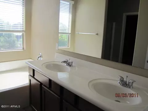 3885 E Geronimo St, Gilbert, AZ 85295 photo 8
