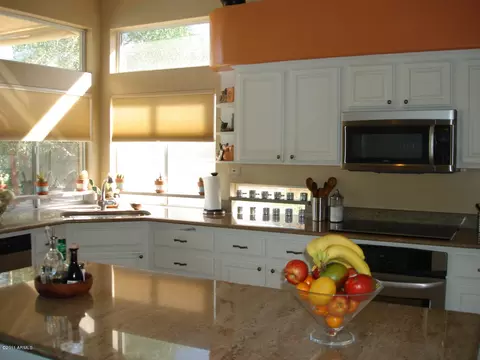 1677 E Glenhaven Dr, Phoenix, AZ 85048 photo 5