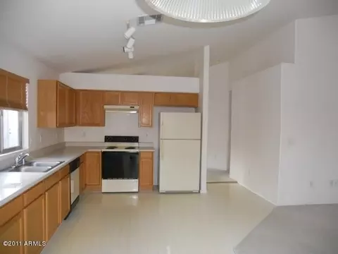 740 E Potter Dr, Phoenix, AZ 85024 photo 9