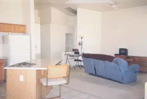 2728 E Branham Ln, Phoenix, AZ 85042 photo 3