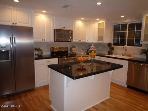 3515 E Hearn Rd, Phoenix, AZ 85032 photo 1