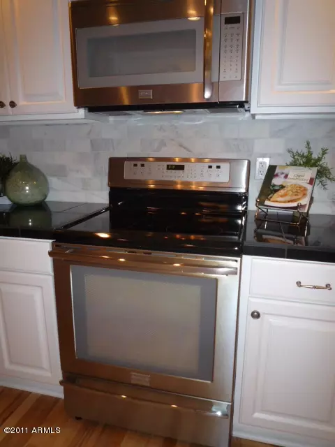 3515 E Hearn Rd, Phoenix, AZ 85032 photo 8