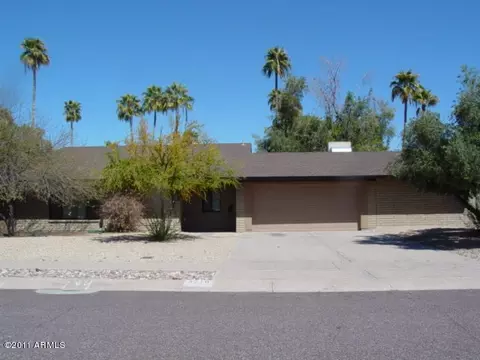 3718 E Garden Dr, Phoenix, AZ 85028 photo 1