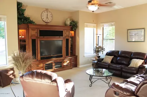 503 E Phelps Ct, Gilbert, AZ 85295 photo 9