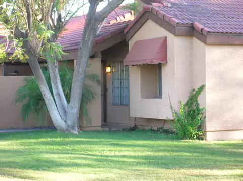 2124 E Center Ln #2, Tempe, AZ 85281 photo 2