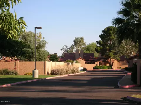 2124 E Center Ln #2, Tempe, AZ 85281 photo 5