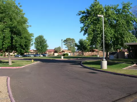 2124 E Center Ln #2, Tempe, AZ 85281 photo 3