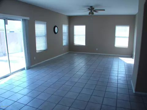 341 E Catclaw Ct, Gilbert, AZ 85296 photo 5