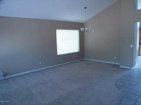 341 E Catclaw Ct, Gilbert, AZ 85296 photo 4
