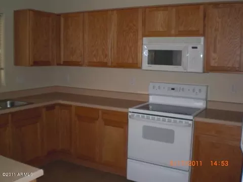 2716 E Schiliro Cir, Phoenix, AZ 85032 photo 2