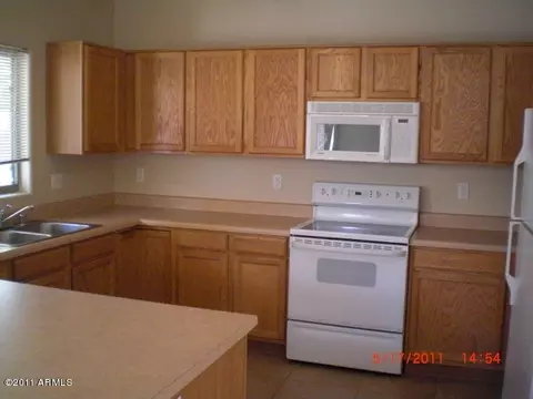 2716 E Schiliro Cir, Phoenix, AZ 85032 photo 3