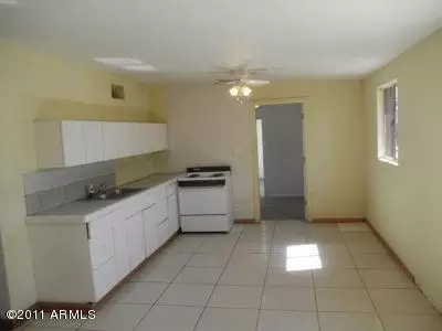 2033 N 39th Dr, Phoenix, AZ 85009 photo 5