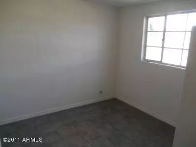 2033 N 39th Dr, Phoenix, AZ 85009 photo 9