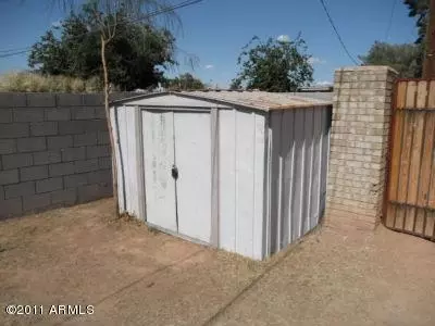 2033 N 39th Dr, Phoenix, AZ 85009 photo 13
