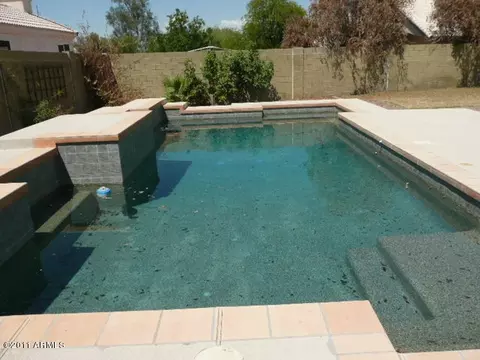 825 E Hearn Rd, Phoenix, AZ 85022 photo 2