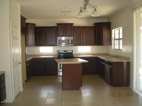 2838 E Castanets Dr, Gilbert, AZ 85298 photo 8