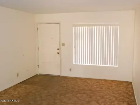 2306 E Palmcroft Dr, Tempe, AZ 85282 photo 2