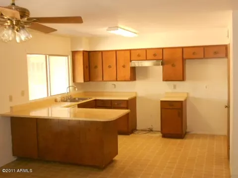 2306 E Palmcroft Dr, Tempe, AZ 85282 photo 5