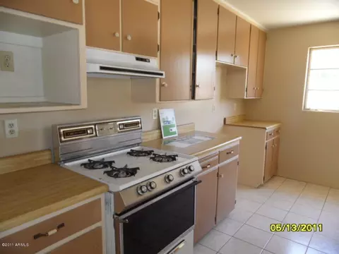2212 E Mitchell Dr, Phoenix, AZ 85016 photo 11