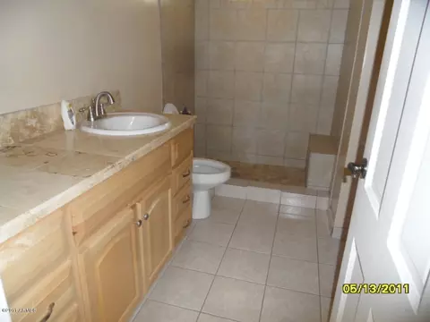 2212 E Mitchell Dr, Phoenix, AZ 85016 photo 7