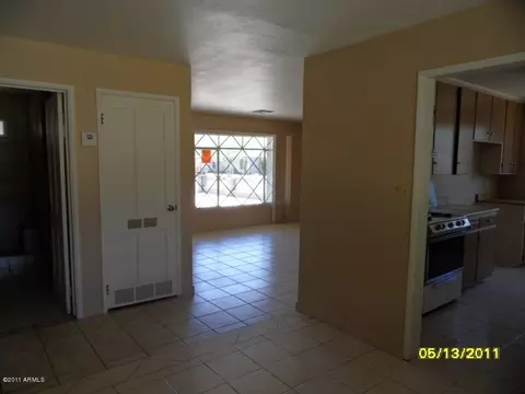 2212 E Mitchell Dr, Phoenix, AZ 85016 photo 5