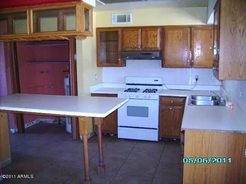 3365 N 76th Ave, Phoenix, AZ 85033 photo 2