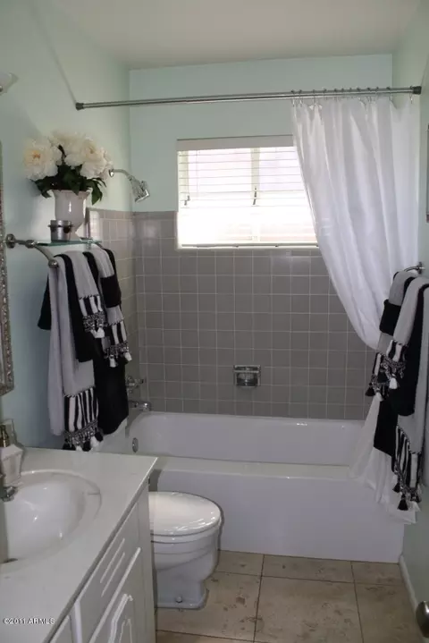 1850 E Minnezona Ave, Phoenix, AZ 85016 photo 17