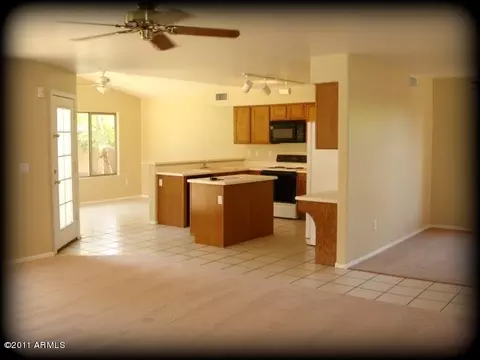 543 W Douglas Ave, Gilbert, AZ 85233 photo 7