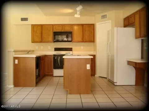 543 W Douglas Ave, Gilbert, AZ 85233 photo 8