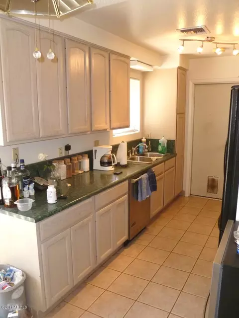 2821 E Sylvia St, Phoenix, AZ 85032 photo 4
